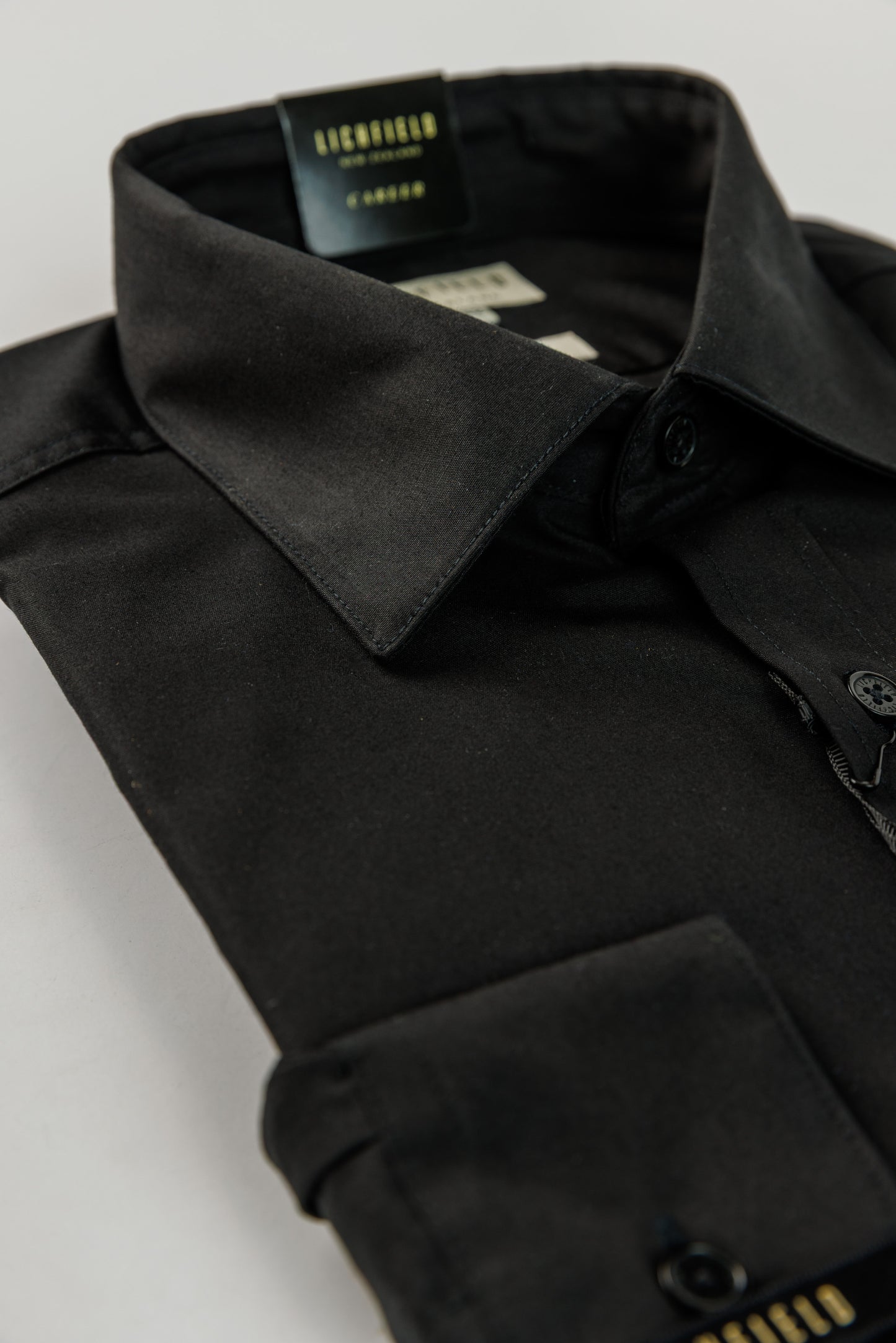 0100 - The Classic Black